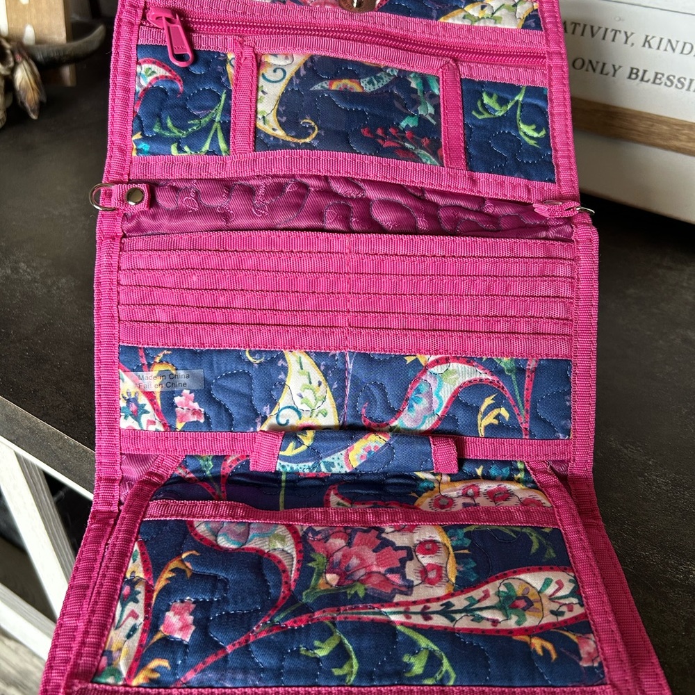 Crossbody - Picture 3 of 6